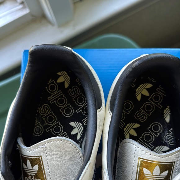 Adidas Samba OG Cream and Black Sneakers - Picture 6 of 8